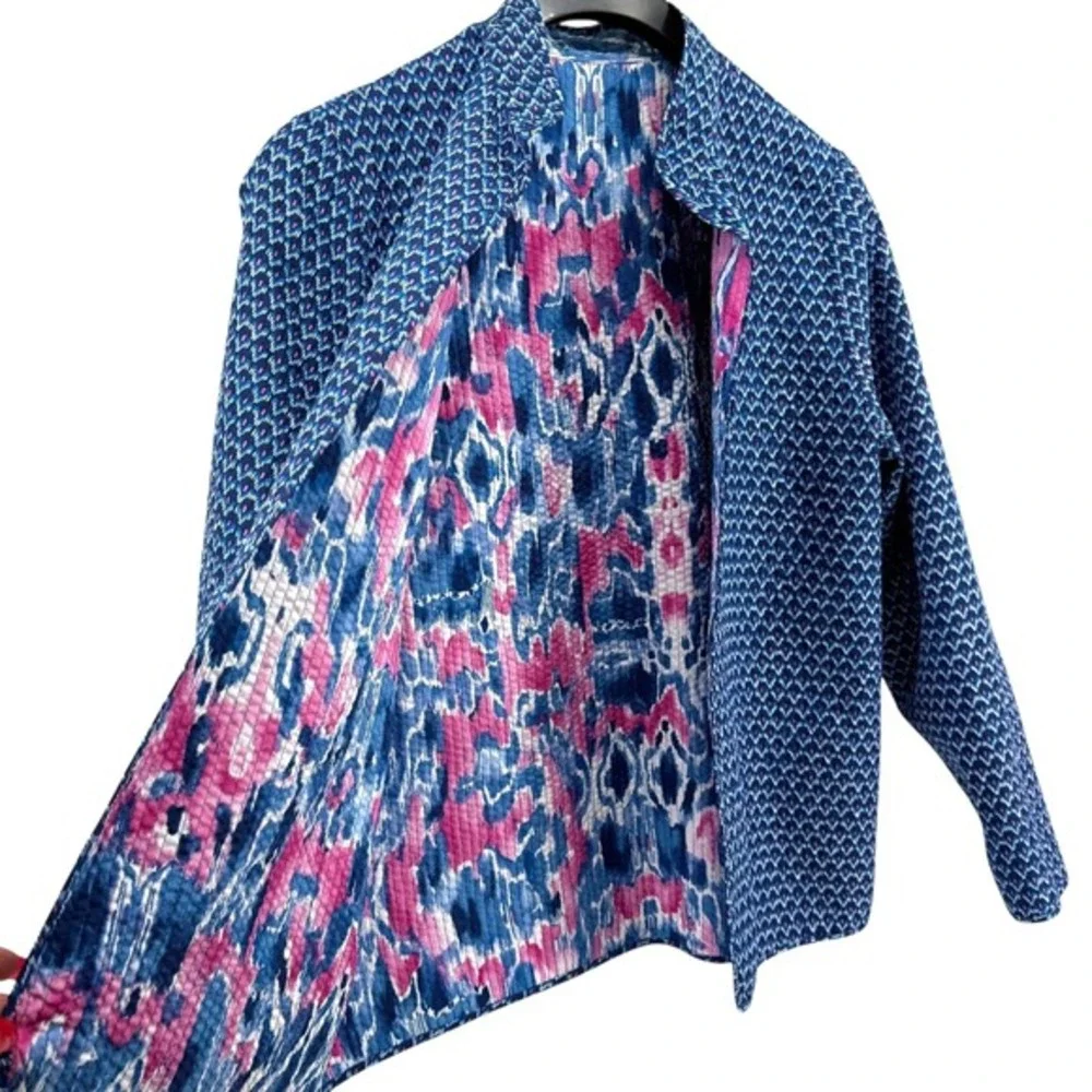Artisan Quilted Womens M/L Pre-Owned Reversible Jacket Ikat Print‎ Collarless